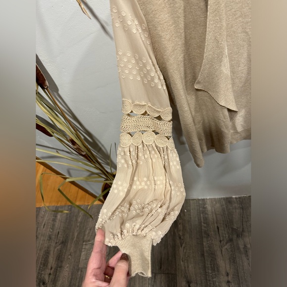 Sioni Milano cardigan, women's sm, lace bell sleeves, excellent condition! - Picture 2 of 8